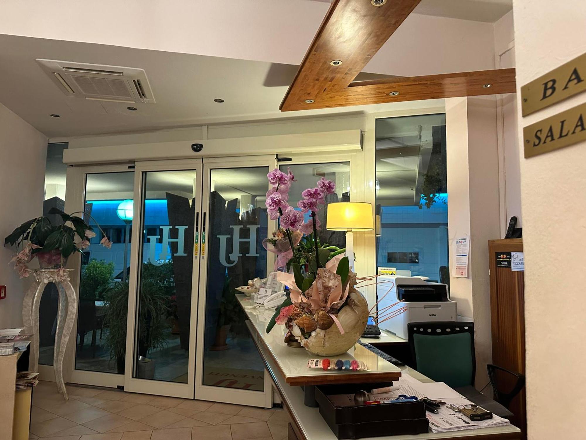Hotel Julia Llido Degli Estensi Εξωτερικό φωτογραφία