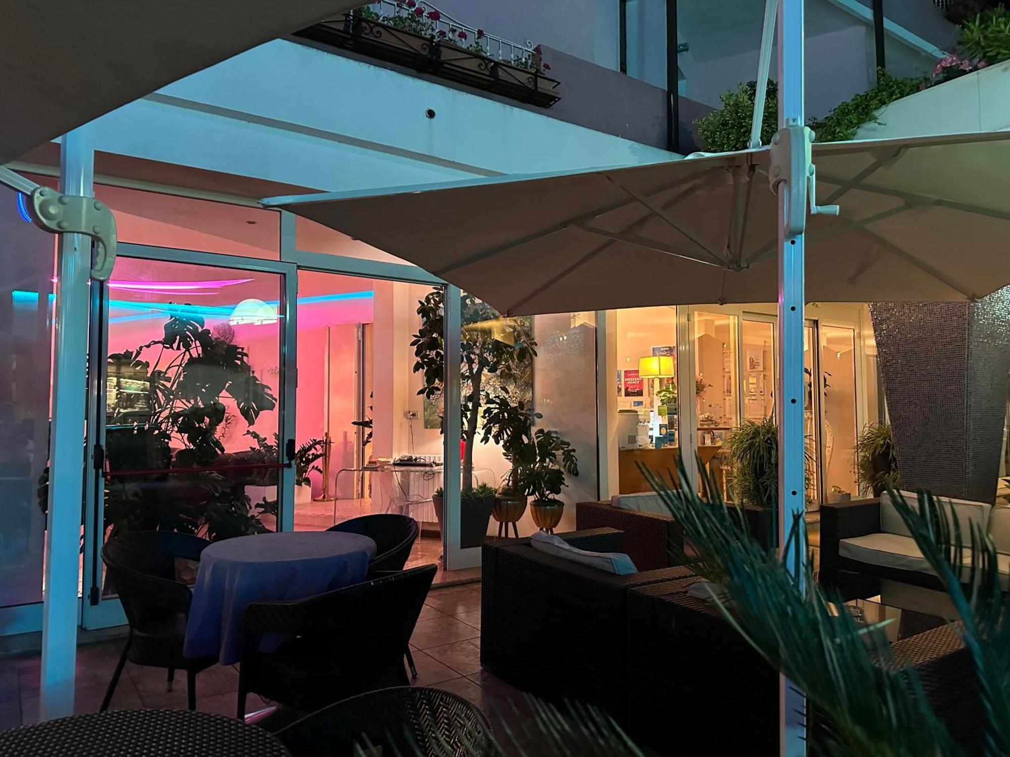 Hotel Julia Llido Degli Estensi Εξωτερικό φωτογραφία