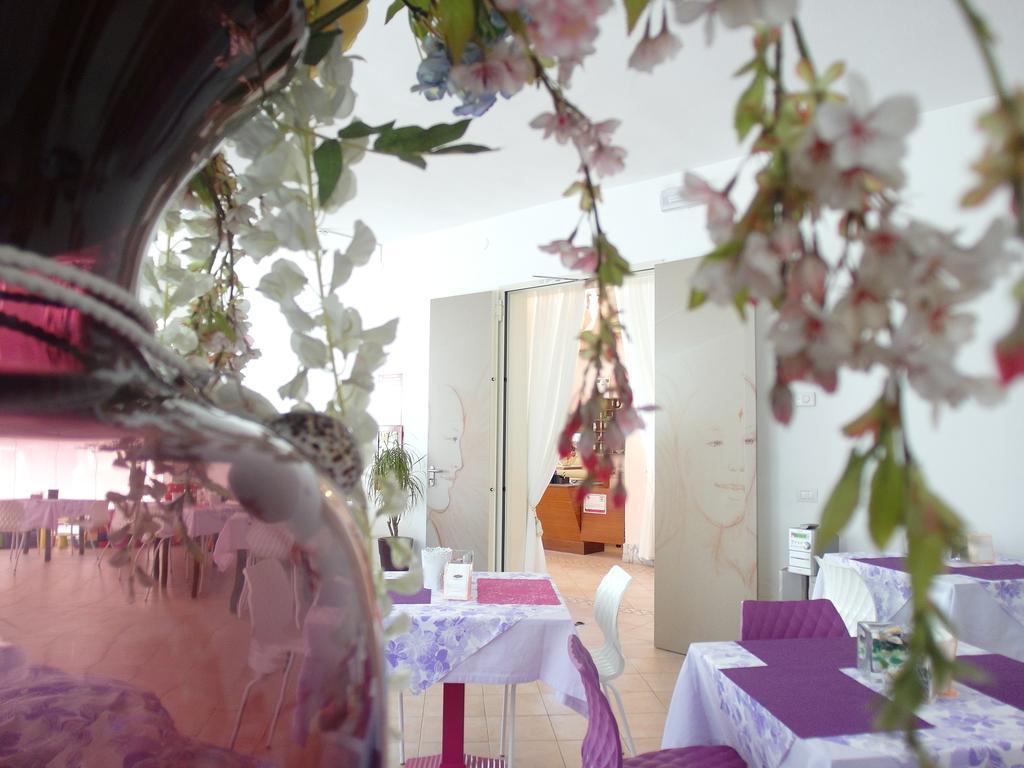 Hotel Julia Llido Degli Estensi Εξωτερικό φωτογραφία